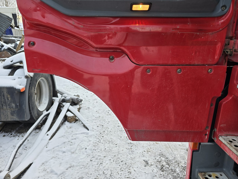 Продолжение двери левой