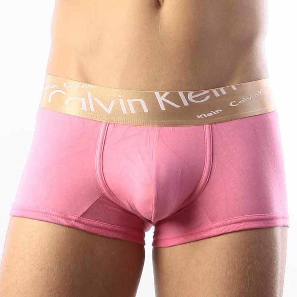 Мужские трусы хипсы розовые с косой резинкой Calvin Klein Bronze Boxer Italics Pink CK04121