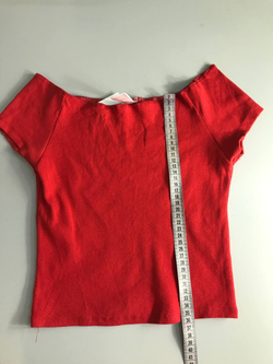Топ ТВОЕ красный, достаточно универсальный 44 размер
