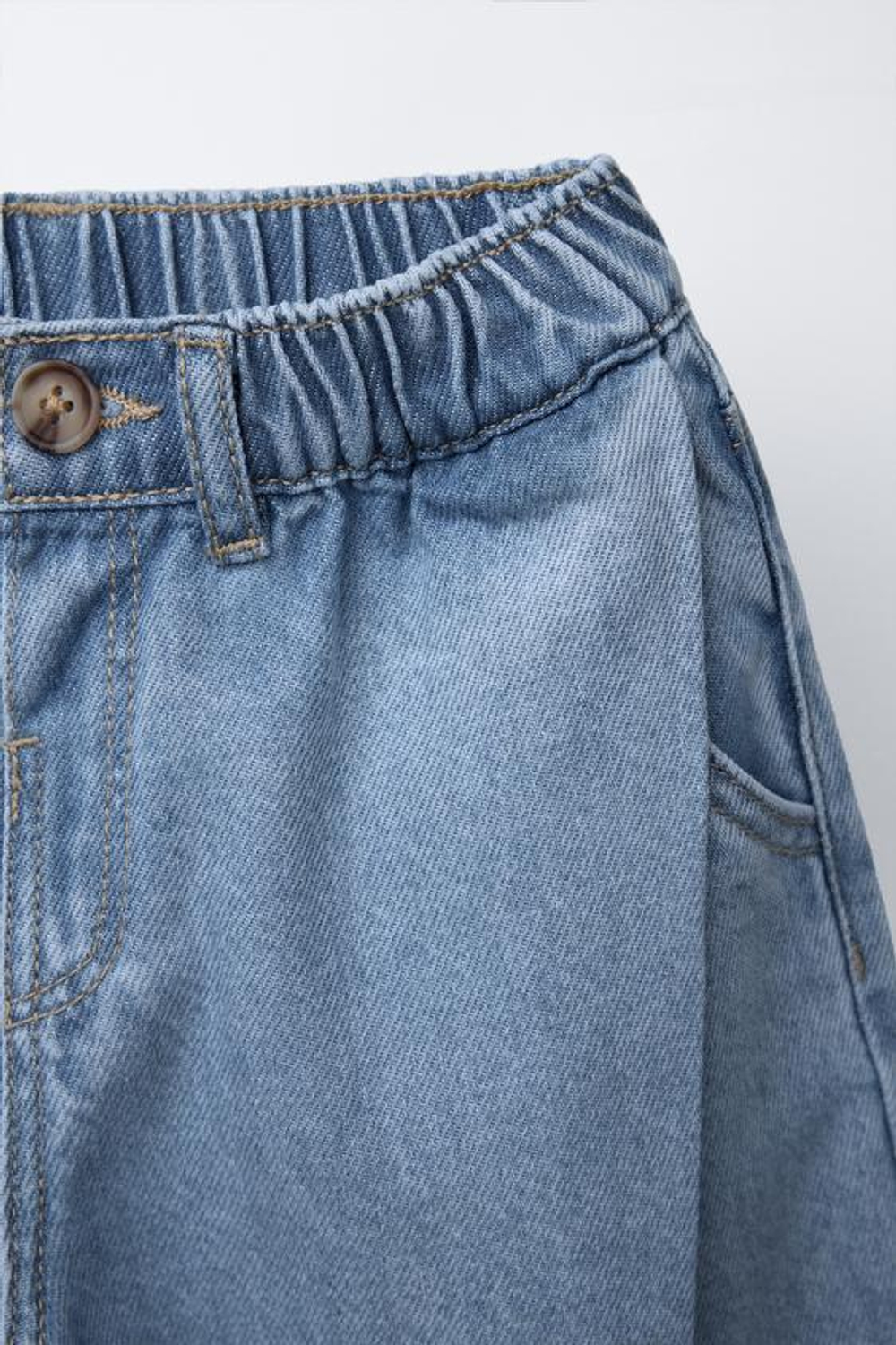 ZARA ДЖИНСЫ, СВЕТЛЫЙ ИНДИГО