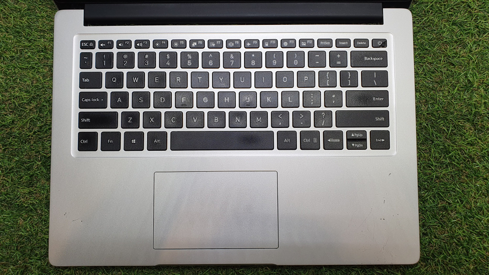 Ноутбук Xiaomi Ryzen 5/8Gb/FHD