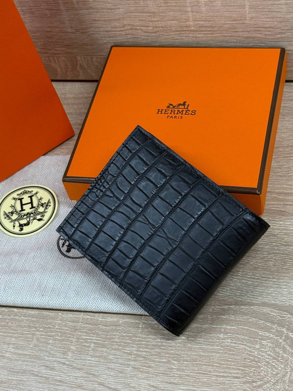 Кошелек Hermes из кожи крокодила