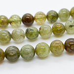 Бусины Гранат зеленый, диаметр 9,1-9,3 мм, цена за 10 шт (1/4 нити)