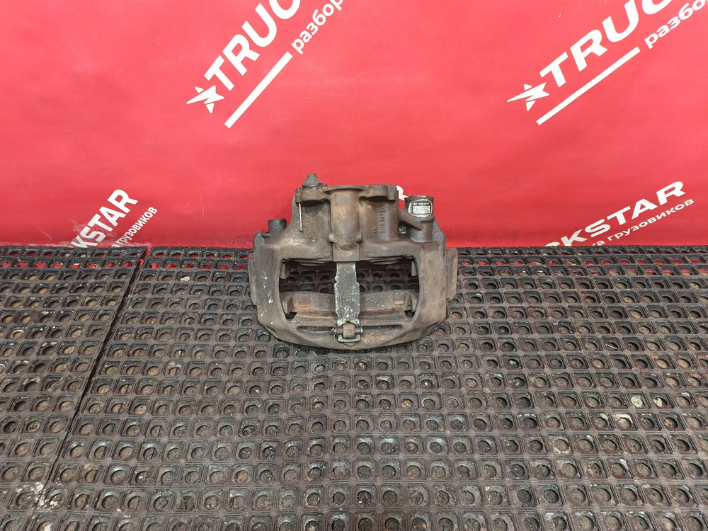 Суппорт левый