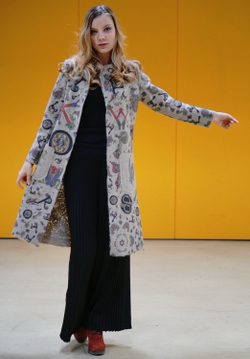 Кардиган "Буквицы", по мотивам средневековой Келлской книги