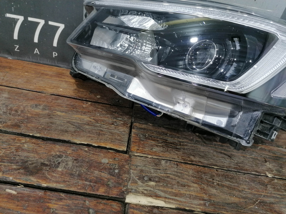 Фара левая LED с ДХО Subaru Forester 5 (SK) 18-21 Б/У Оригинал 84913SJ451