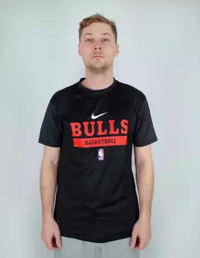 Баскетбольная футболка «Чикаго Буллз»