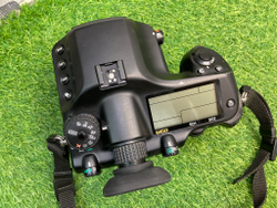 Pentax 645D 5.200 кадров