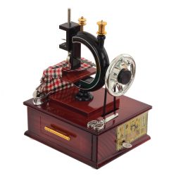 GAEM Изделие декоративное "Швейная машинка" (музык.), L14,5 W12 H19,5 см