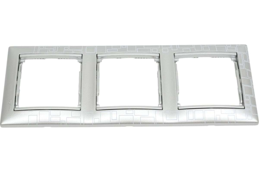 Рамка 3 поста алюминий модерн Valena Classic LEGRAND