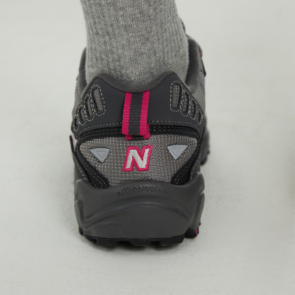 Кроссовки New Balance Nb 703 B (Женская размерная сетка)