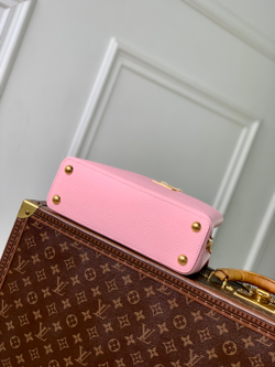 Louis Vuitton Capucines BB