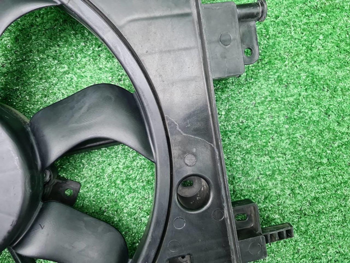 Диффузор с вентилятором Renault Logan 2 (14-22)