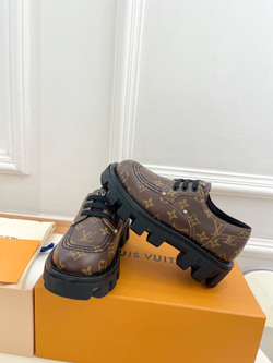 Louis Vuitton Checker Derby