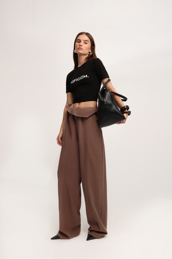 Брюки о-силуэта на кулисе