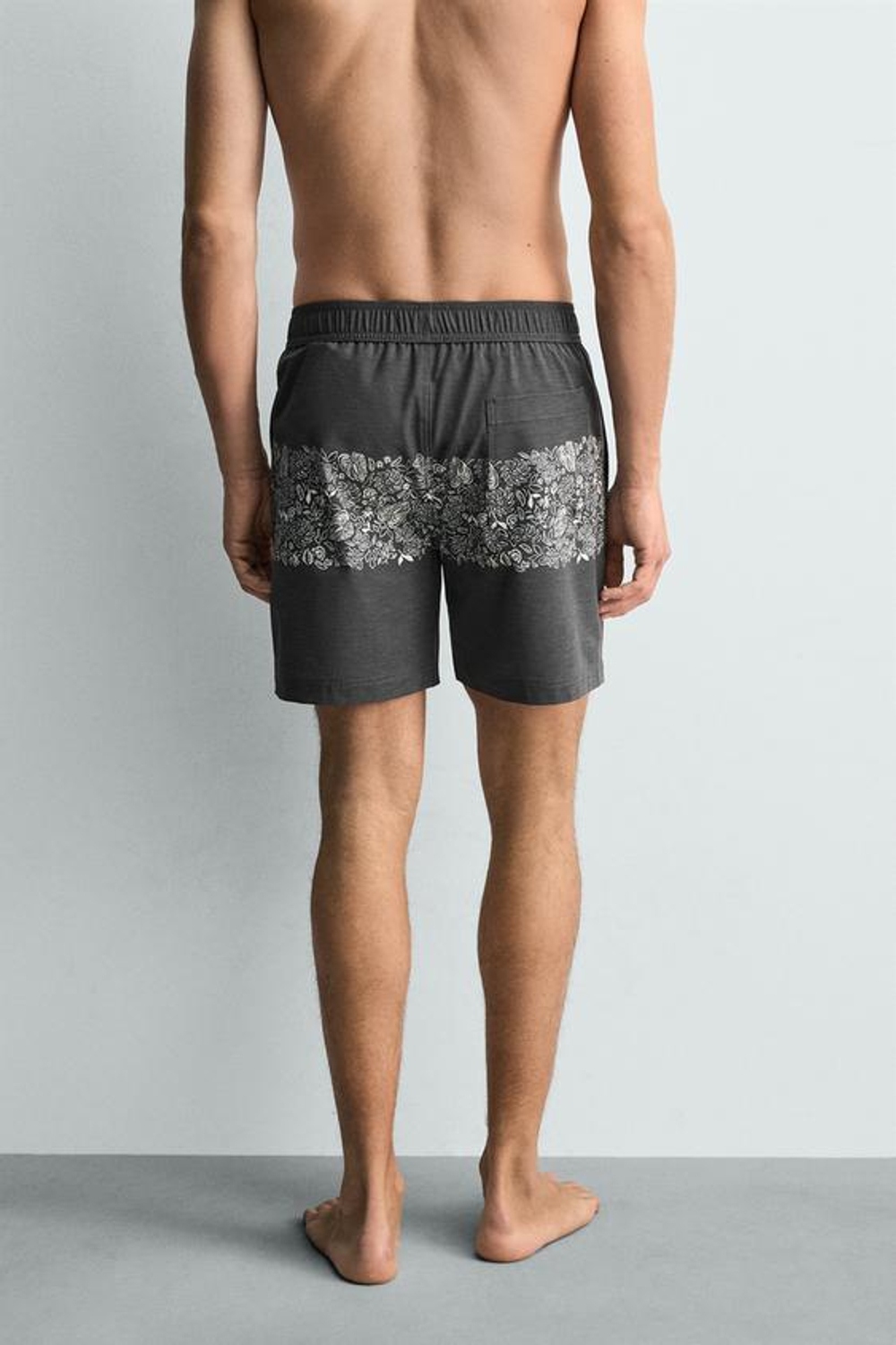 ZARA ДЛИННЫЕ ПЛАВКИ С ЦВЕТОЧНЫМ ПРИНТОМ, МОРСКОЙ СИНИЙ