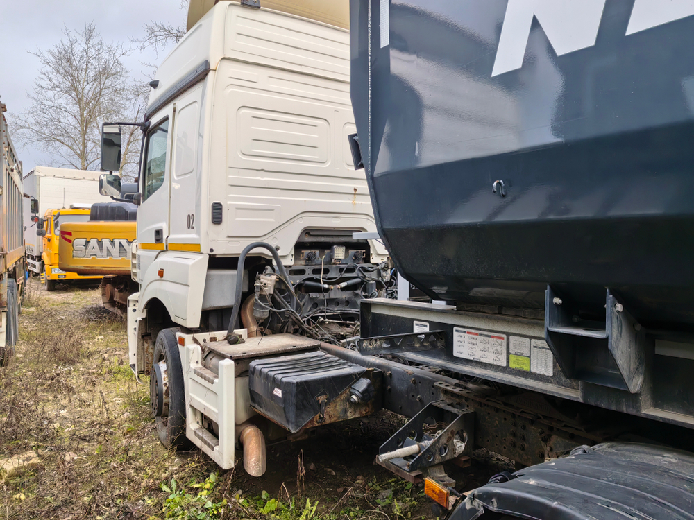КамАЗ М1840 4x2 Седельный тягач 5490-S5 (Дизельный, 12,0 л, 401 л.с., МТ)