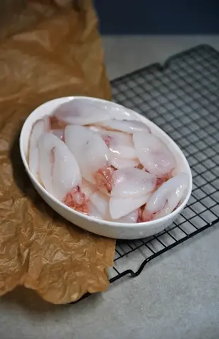 Кальмар молодой, очищенный с щупальцами
