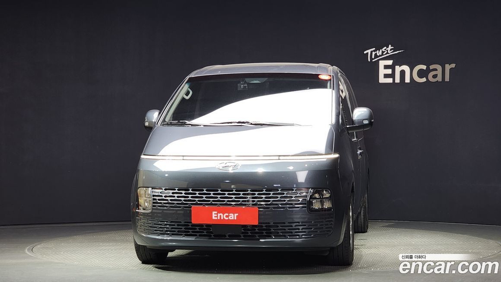 Hyundai Staria Cargo 5-и местный (07.2021)