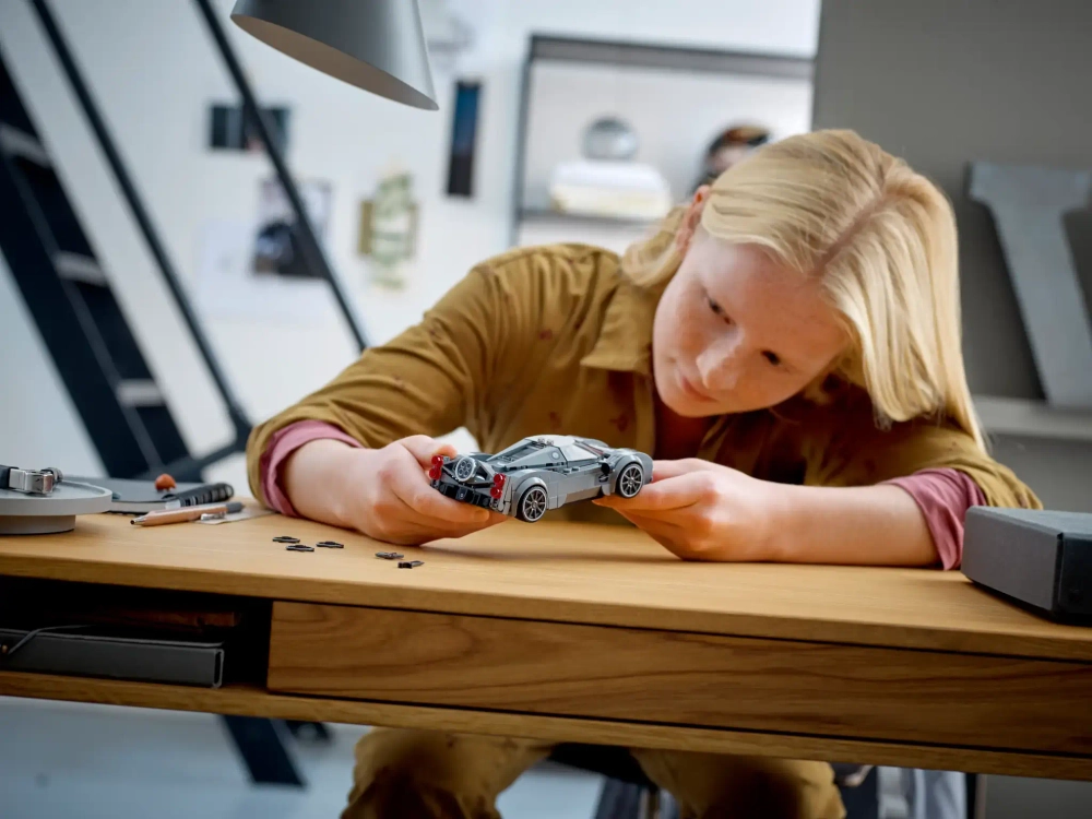 Конструктор LEGO Speed Champions 76915 Pagani Utopia