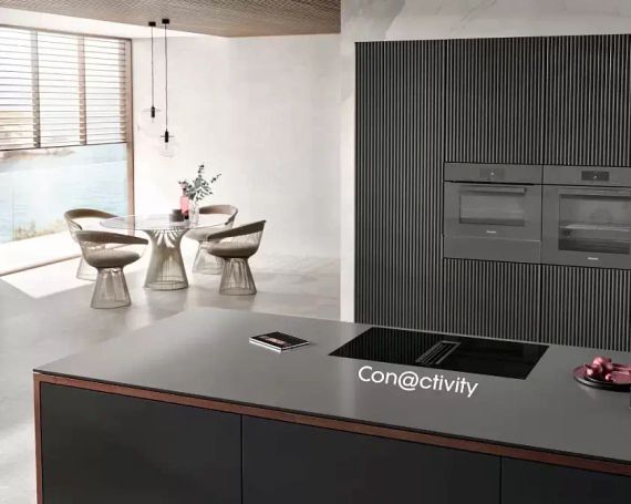 Варочная панель со встроенной вытяжкой Miele KMDA 7676 FL-U