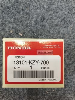 13101-KZY-700. PISTON. Honda PCX150, SH150