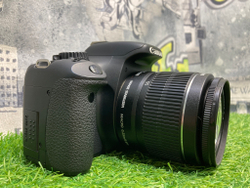 Canon 550D kit 18-55mm 3.5-5.6 IS II 15.100 кадров