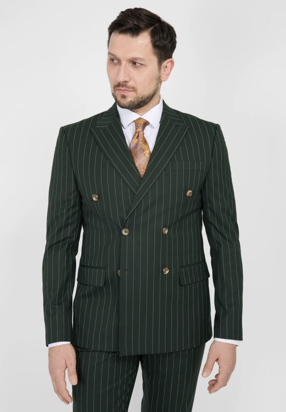 Мужской двубортный костюм (зеленый) В95
