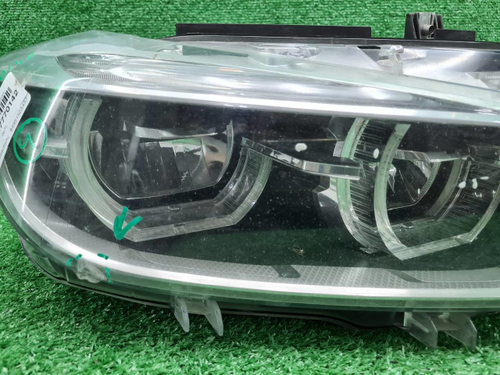 Битая Фара правая BMW 3er F30 (2015-2020) LED