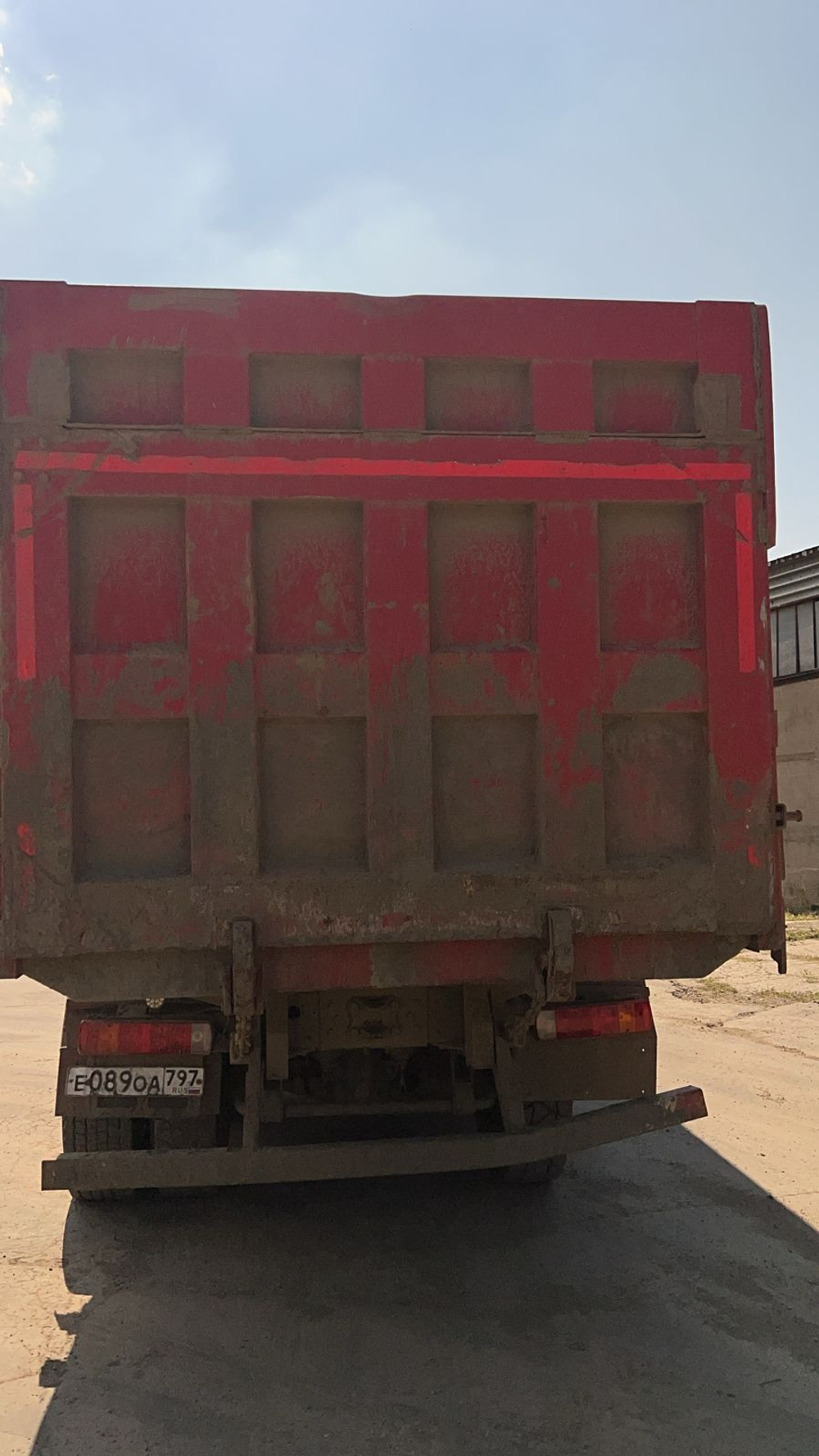 HONGYAN 908 8x4 Самосвал CQ3406HV39 (Дизельный, 8,7 л, 387 л.с., МТ)