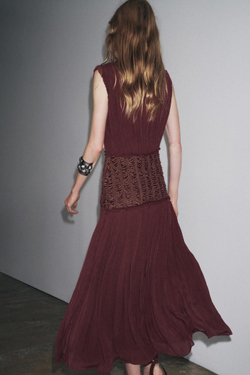 ZARA ПЛАТЬЕ С ВЫШИВКОЙ НА ТАЛИИ — ZW COLLECTION, БАКЛАЖАННЫЙ