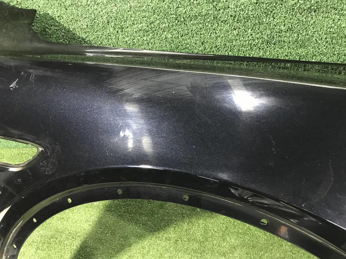 Крыло переднее правое Bentley Bentayga (2015-2020)