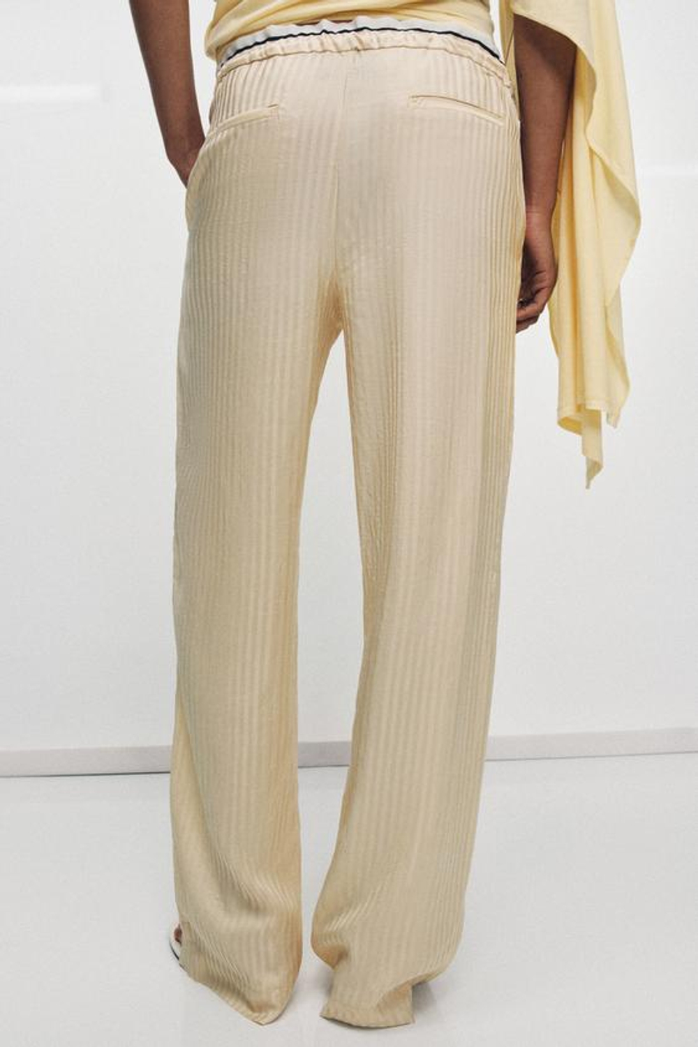 ZARA ЖАККАРДОВЫЕ БРЮКИ В ПИЖАМНОМ СТИЛЕ — ZW COLLECTION, ЭКРЮ