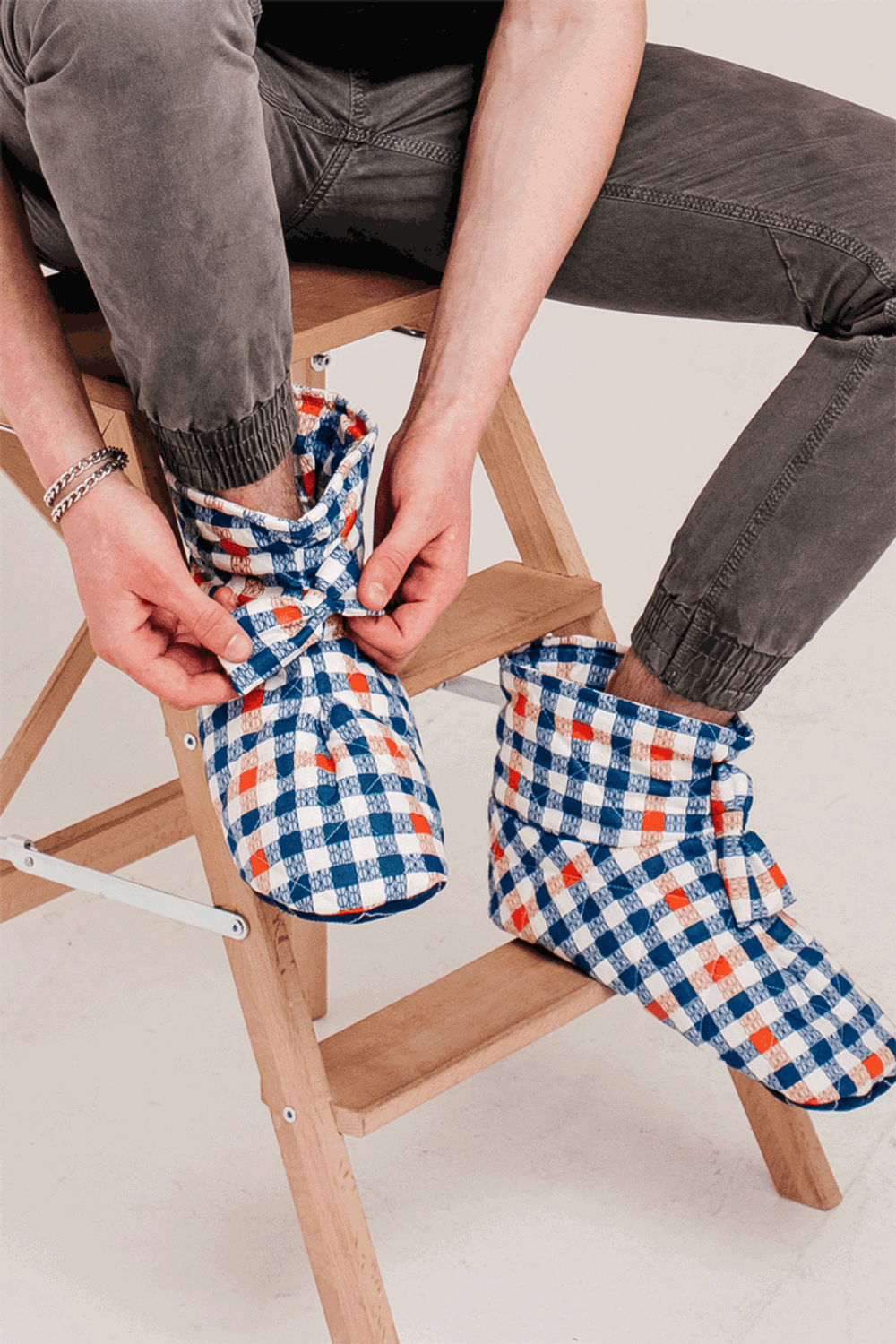 Тапочки-сапожки домашние KOSTARINA (проверьте наличие нажав на размер)