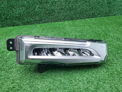 ПТФ правая BMW X5 G05 (2018-2023)