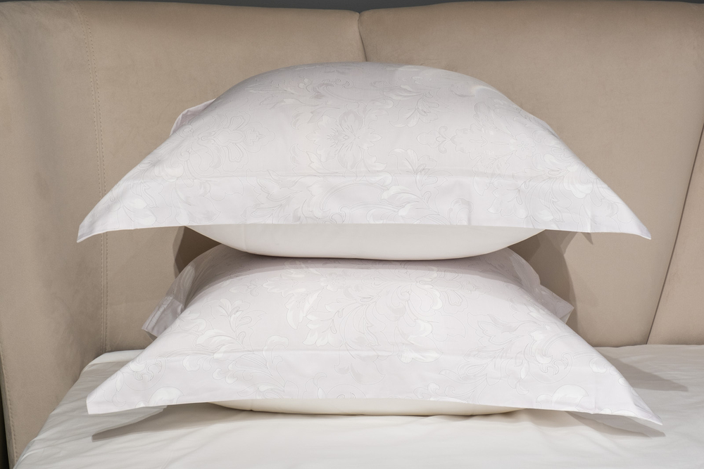 Простыня 240х250 Garda Decor белая 144HF-40503