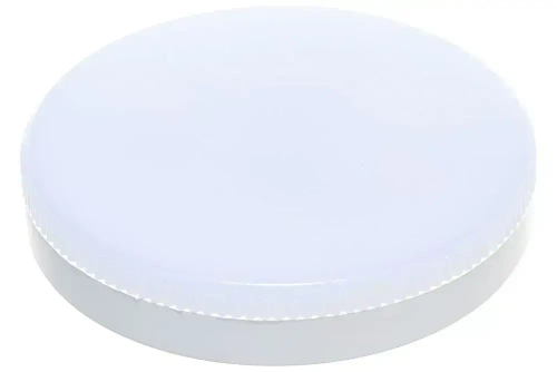 Светодиодная лампа I‑WATT i‑17108, мощность 13 Вт, цветовая температура 6400 К (холодный белый свет), форма «таблетка», цоколь GX53