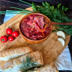 Борщ мясной со свининой / 350 мл