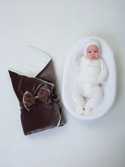 Конверт одеяло на выписку осень с костюмом