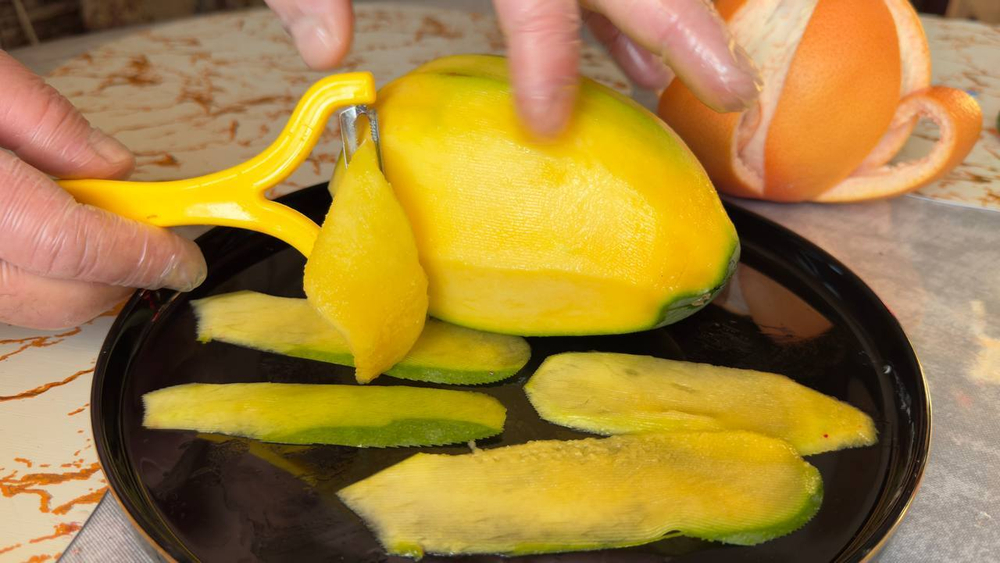 Универсальный набор кухонных приспособлений экономка-овощечистка + две овощерезки РУЧНОЙ РАБОТЫ