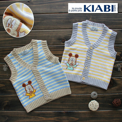 Жилет детский на пуговицах в полоску с аппликацией Микки Мауса