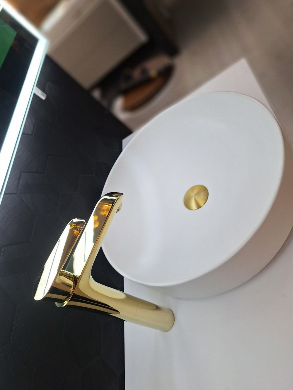 Смеситель для раковины AltroBagno Costanza 010214 Or