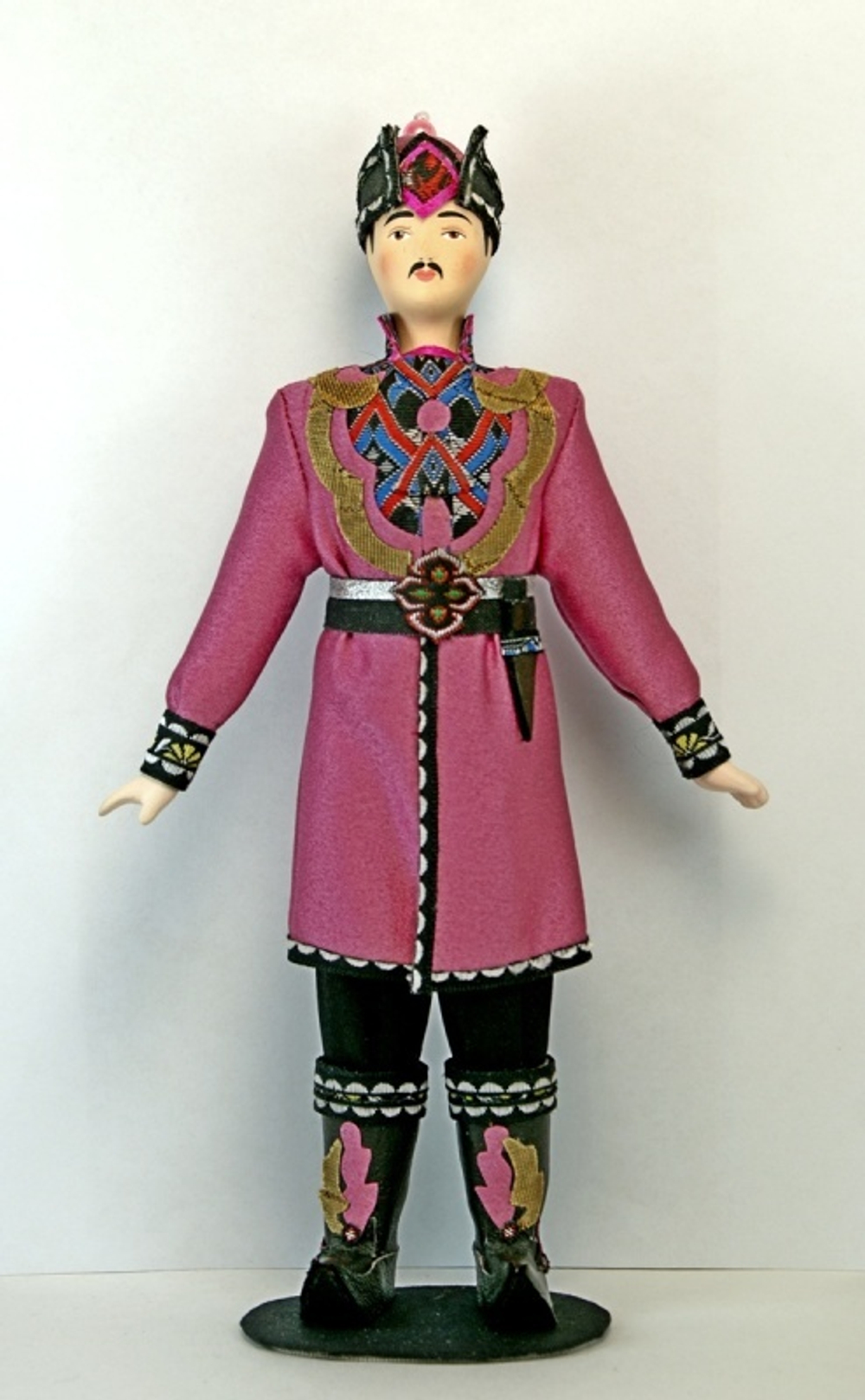 Кукла коллекционная Потешного промысла в калмыцком национальном костюме. Калмык