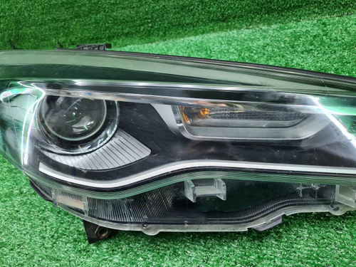 Фара правая Faw Besturn X80 (2018-2022) галоген