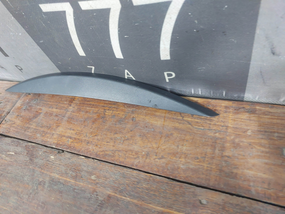 Накладка двери задней правой Kia Rio 4 X-Line 17-нв Б/У Оригинал 87732H0500