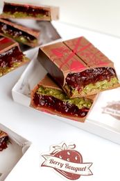 Дубайский шоколад с Клубникой