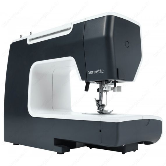 Швейная машина Bernina Bernette B35