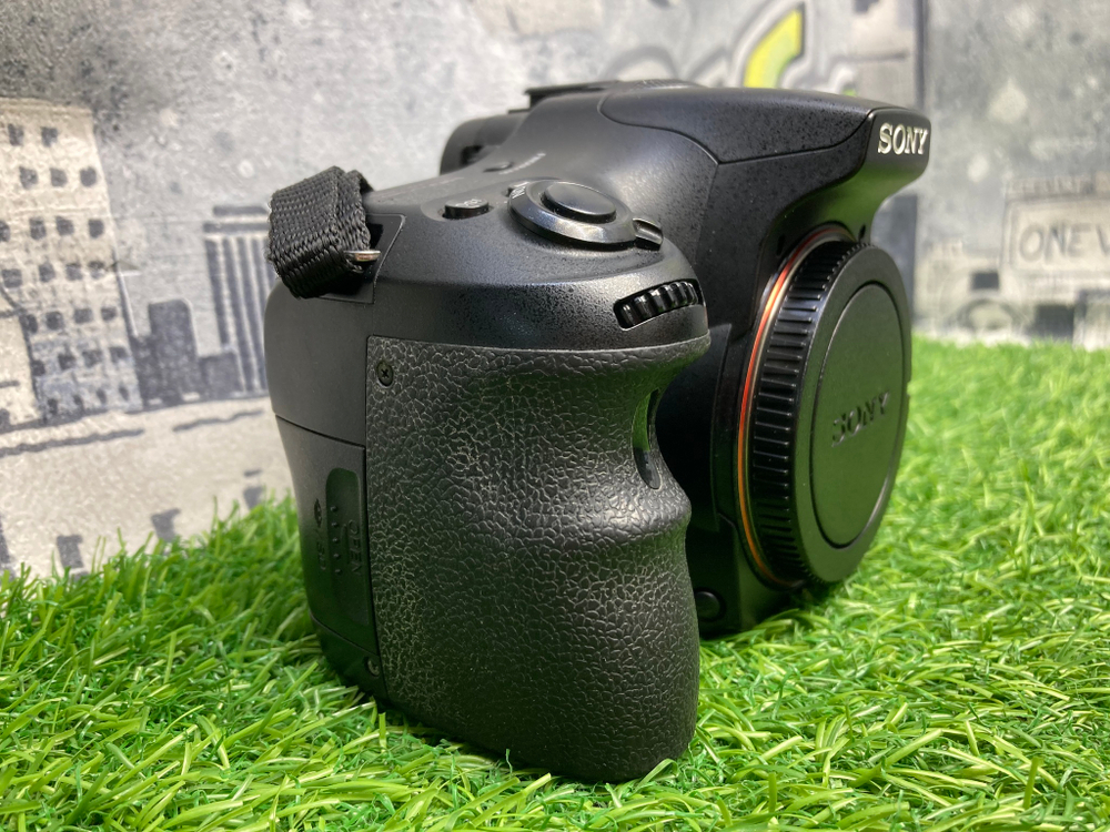 Sony A65 (18.000 кадров)