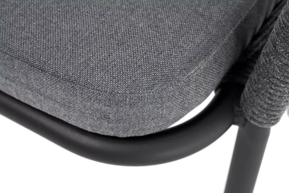 "Лион" стул плетеный из роупа, каркас алюминий серый (RAL7022) муар, роуп серый круглый, ткань серая 017