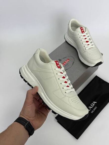 Кроссовки Prada